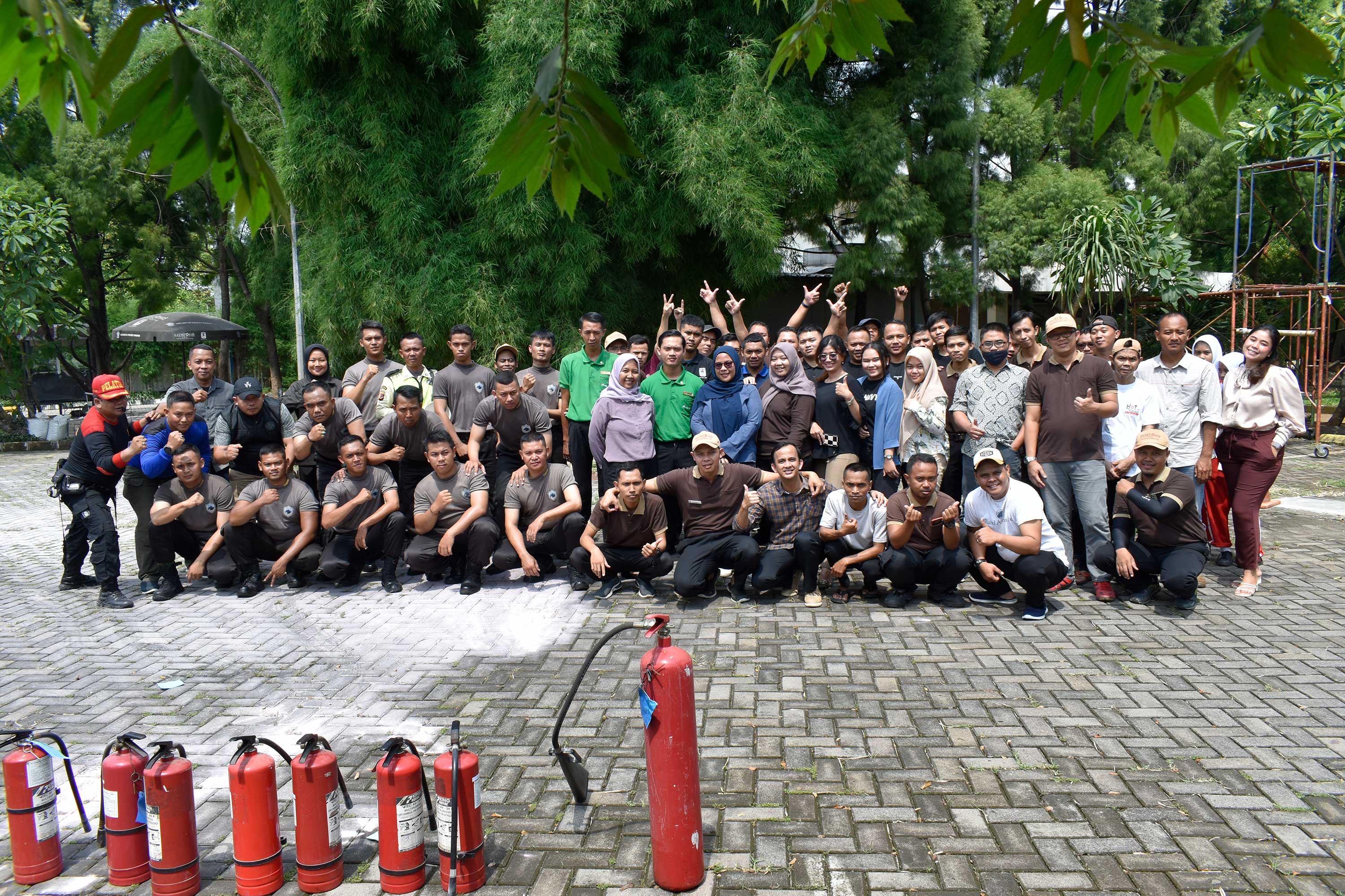 PT Puri Sentul Permai Tbk Menjadikan Keselamatan Sebagai Prioritas Utama Dengan Melakukan Pelatihan Pemadam Kebakaran Untuk Seluruh Karyawan